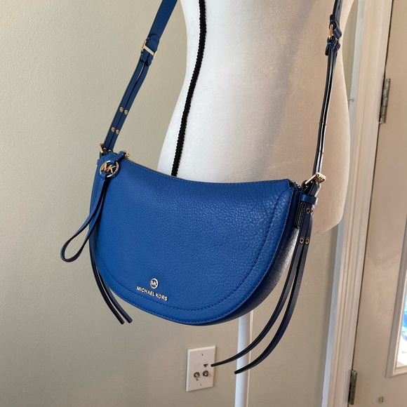Michael Kors messenger crossbody - Picture 3 of 7